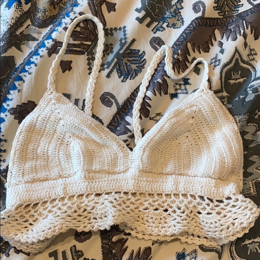 American eagle crotchet crop top